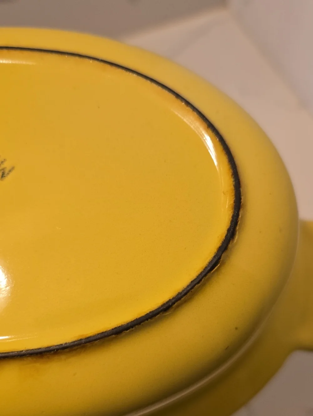 Descoware Vintage Belgium Yellow Enamel Cast Iron Small Covered Casserole Dish